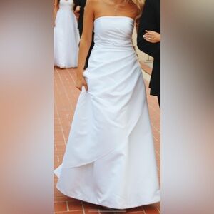 Gorgeous Davids bridal wedding dress size 8